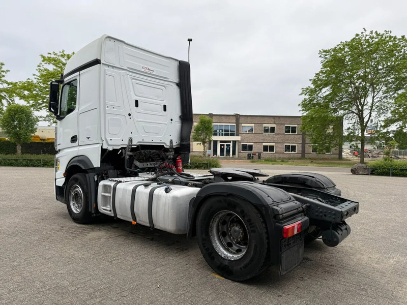 Mercedes-Benz Actros 1945 / HYDRAULICS / LWDS / AIRCO / SMART TACHO / 2XBED / FRIDGE / AUTOMATIC / EURO-6 / 2019 - Влекач: снимка 3 Mercedes-Benz Actros 1945 / HYDRAULICS / LWDS / AIRCO / SMART TACHO / 2XBED / FRIDGE / AUTOMATIC / EURO-6 / 2019 - Влекач: снимка 3