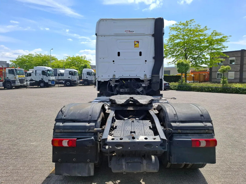 Mercedes-Benz Actros 1945 / HYDRAULICS / LWDS / SMART TACHO / 2XBED / FRIDGE / AUTOMATIC / EURO-6 / 2019 - Влекач: снимка 4 Mercedes-Benz Actros 1945 / HYDRAULICS / LWDS / SMART TACHO / 2XBED / FRIDGE / AUTOMATIC / EURO-6 / 2019 - Влекач: снимка 4