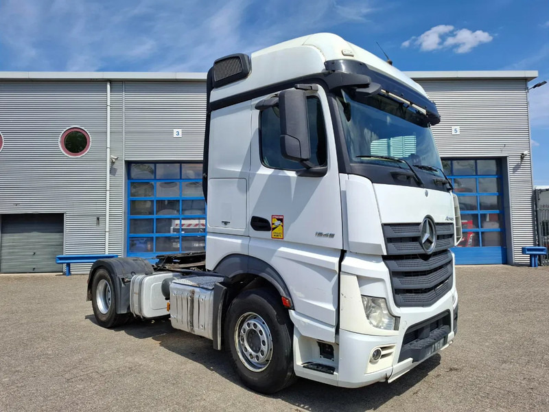 Mercedes-Benz Actros 1945 / HYDRAULICS / LWDS / SMART TACHO / 2XBED / FRIDGE / AUTOMATIC / EURO-6 / 2019 - Влекач: снимка 2 Mercedes-Benz Actros 1945 / HYDRAULICS / LWDS / SMART TACHO / 2XBED / FRIDGE / AUTOMATIC / EURO-6 / 2019 - Влекач: снимка 2