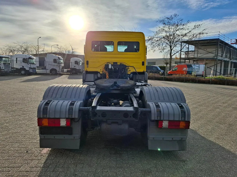 Mercedes-Benz Axor 1933 / GERMAN TRUCK / HYDRAULICS / ONLY:532084 KM / AIRCO / ALCOA / MANUAL / EURO-5 / 2012 - Влекач: снимка 4 Mercedes-Benz Axor 1933 / GERMAN TRUCK / HYDRAULICS / ONLY:532084 KM / AIRCO / ALCOA / MANUAL / EURO-5 / 2012 - Влекач: снимка 4