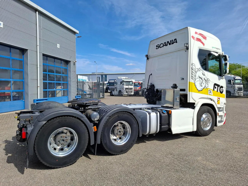 Scania NGS R650 V8 / 6X4 / RETARDER / 2X BIG AXLE / PARKCOOL / DOUBLE TANK / INLINER / FULL-AIR / ALCOA / LEATHER / NAVI / GEN2 V2 / EU - Влекач: снимка 5 Scania NGS R650 V8 / 6X4 / RETARDER / 2X BIG AXLE / PARKCOOL / DOUBLE TANK / INLINER / FULL-AIR / ALCOA / LEATHER / NAVI / GEN2 V2 / EU - Влекач: снимка 5