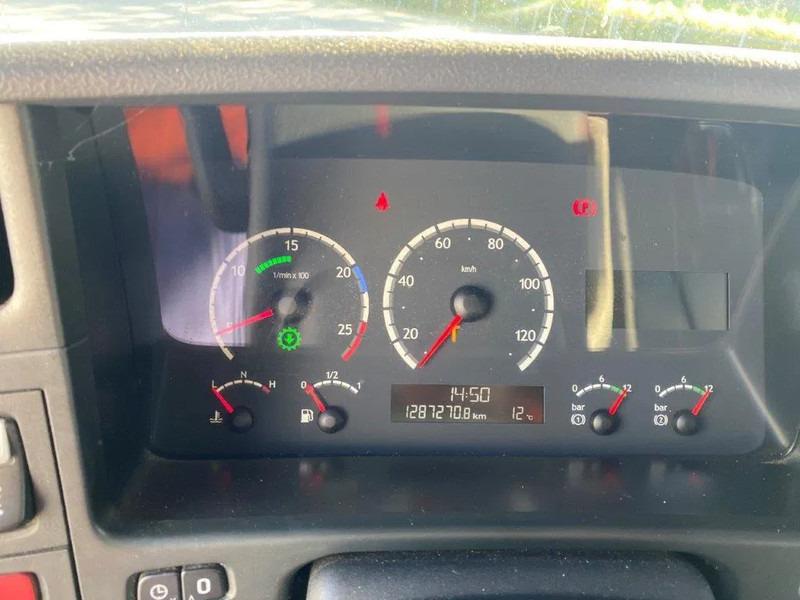 Влекач Scania R420 / HYDRAULICS / ALCOA / AIRCO / GOOD CONDITION / MANUAL / EURO-4 / 2007: снимка 17