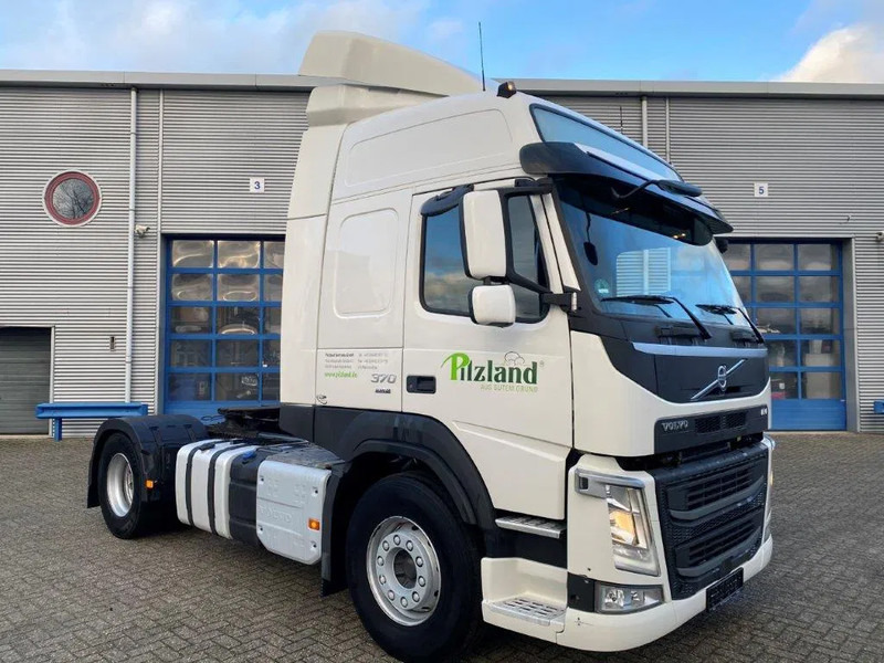 Volvo FM11-370 / GERMAN TRUCK / KB CHASSIS / VEB / ACC / LWDS / DOUBLE TANK / ONLY:763562 KM / AIRCO / AUTOMATIC / EURO-6 / 2018 - Влекач: снимка 2 Volvo FM11-370 / GERMAN TRUCK / KB CHASSIS / VEB / ACC / LWDS / DOUBLE TANK / ONLY:763562 KM / AIRCO / AUTOMATIC / EURO-6 / 2018 - Влекач: снимка 2