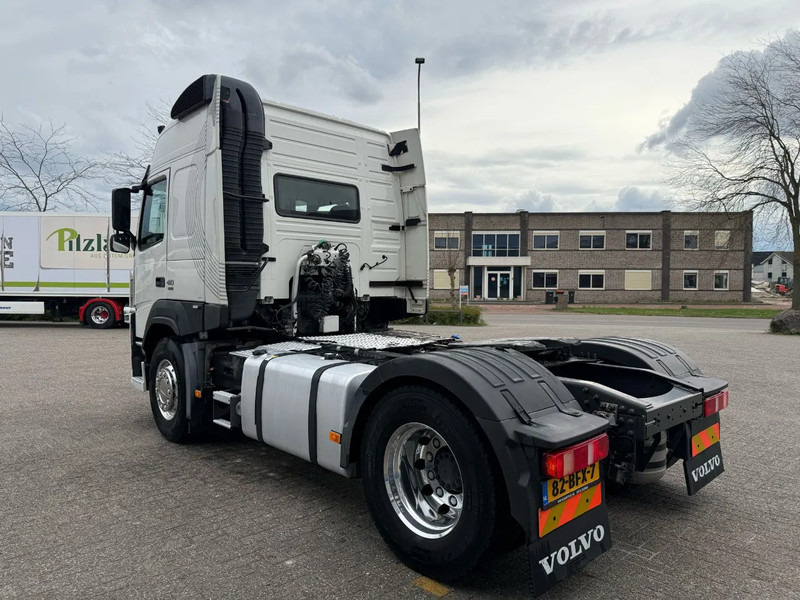 Volvo FM11-410 / VEB / DYNAMIC STEERING / PTO / NL TRUCK / TUV:06-05-2025 / LWDS / ALCOA / AUTOMATIC / EURO-6 / 2015 - Влекач: снимка 3 Volvo FM11-410 / VEB / DYNAMIC STEERING / PTO / NL TRUCK / TUV:06-05-2025 / LWDS / ALCOA / AUTOMATIC / EURO-6 / 2015 - Влекач: снимка 3