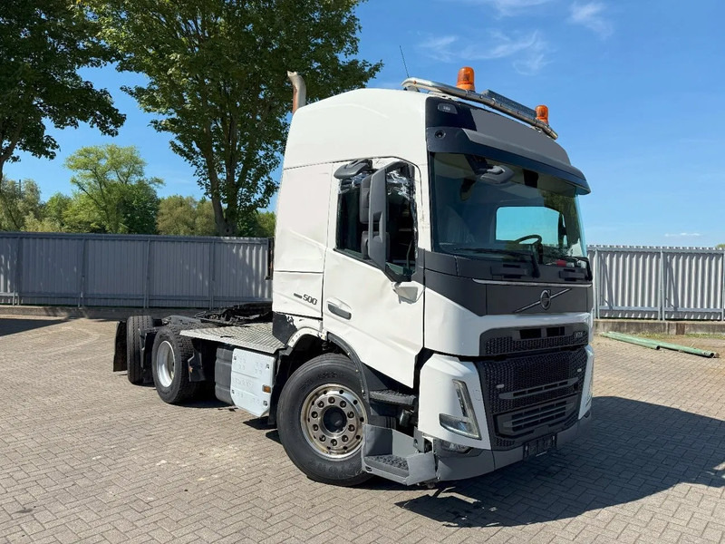 Volvo FM5-500 / ENGINE RUNNING / HYDRAULICS / DYNAMIC STEERING / ONLY:228169 KM / FULL-AIR / LIFT+LENKACHSE / VEB+ / ACC / LWDS / AUTO - Влекач: снимка 2 Volvo FM5-500 / ENGINE RUNNING / HYDRAULICS / DYNAMIC STEERING / ONLY:228169 KM / FULL-AIR / LIFT+LENKACHSE / VEB+ / ACC / LWDS / AUTO - Влекач: снимка 2