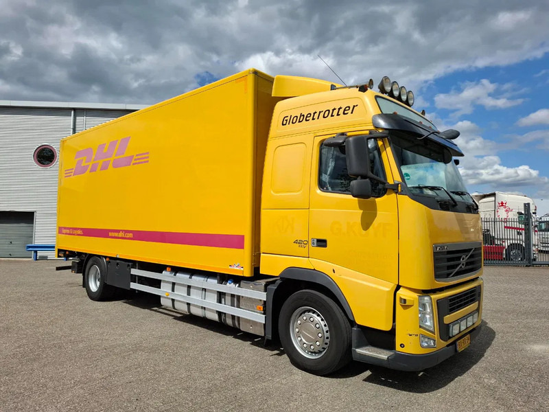 Volvo FH13-420 / NL TRUCK / PLATFORM 2000KG / AIRCO / FRIDGE / AUTOMATIC / EURO-5 / 2010 - Камион фургон: снимка 2 Volvo FH13-420 / NL TRUCK / PLATFORM 2000KG / AIRCO / FRIDGE / AUTOMATIC / EURO-5 / 2010 - Камион фургон: снимка 2