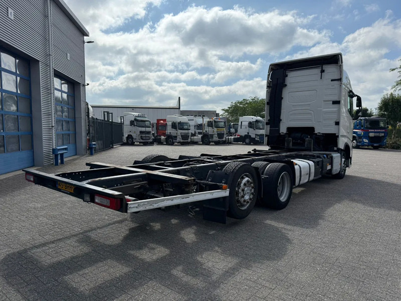Volvo FH4-420 / NL TRUCK / DOUBLE TANK / PARKCOOL / BDF / VEB? / LWDS / FRIDGE / FULL-AIR / LIFT AXLE / AUTOMATIC / EURO-6 / 2016 - Контейнеровоз/ Сменна каросерия камион: снимка 5 Volvo FH4-420 / NL TRUCK / DOUBLE TANK / PARKCOOL / BDF / VEB? / LWDS / FRIDGE / FULL-AIR / LIFT AXLE / AUTOMATIC / EURO-6 / 2016 - Контейнеровоз/ Сменна каросерия камион: снимка 5
