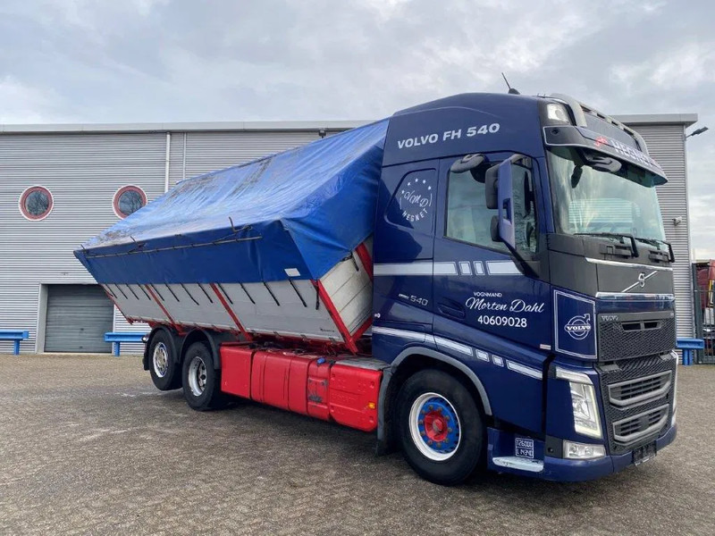 Volvo FH4-540 / VEB+ / ACC / LWDS / 3SIDE TIPPER / DYNAMIC STEERING / LEATHER / FULL-AIR / AUTOMATIC / EURO-6 / 2017 - Самосвал камион: снимка 5 Volvo FH4-540 / VEB+ / ACC / LWDS / 3SIDE TIPPER / DYNAMIC STEERING / LEATHER / FULL-AIR / AUTOMATIC / EURO-6 / 2017 - Самосвал камион: снимка 5
