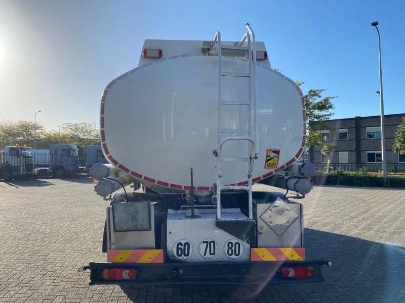 Volvo FL7-290 / 5 COMPARTIMENTS / 13000 LITER TOTAL / PUMP / AUTOMATIC / EURO-5 / 2009 - Камион цистерна: снимка 4 Volvo FL7-290 / 5 COMPARTIMENTS / 13000 LITER TOTAL / PUMP / AUTOMATIC / EURO-5 / 2009 - Камион цистерна: снимка 4