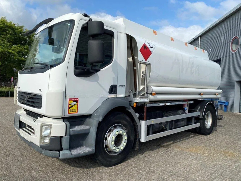 Volvo FL7-290 / 5 COMPARTIMENTS / 13000 LITER TOTAL / PUMP / ONLY:288120 KM / AUTOMATIC / EURO-5 / 2009 - Камион цистерна: снимка 1 Volvo FL7-290 / 5 COMPARTIMENTS / 13000 LITER TOTAL / PUMP / ONLY:288120 KM / AUTOMATIC / EURO-5 / 2009 - Камион цистерна: снимка 1