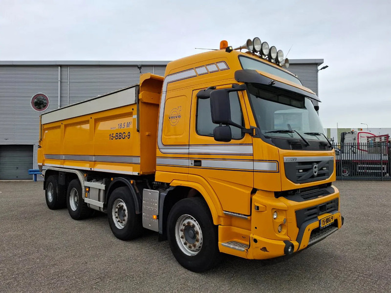 Volvo FM13-420 / 8X4 / BIG AXLE / 18.5M³ / AJK 21040 KG TIPPER / SNIP / 695133 KM / VEB / NL TRUCK / TUV:07-11-2025 / AIRCO / AUTOMATI - Самосвал камион: снимка 4 Volvo FM13-420 / 8X4 / BIG AXLE / 18.5M³ / AJK 21040 KG TIPPER / SNIP / 695133 KM / VEB / NL TRUCK / TUV:07-11-2025 / AIRCO / AUTOMATI - Самосвал камион: снимка 4