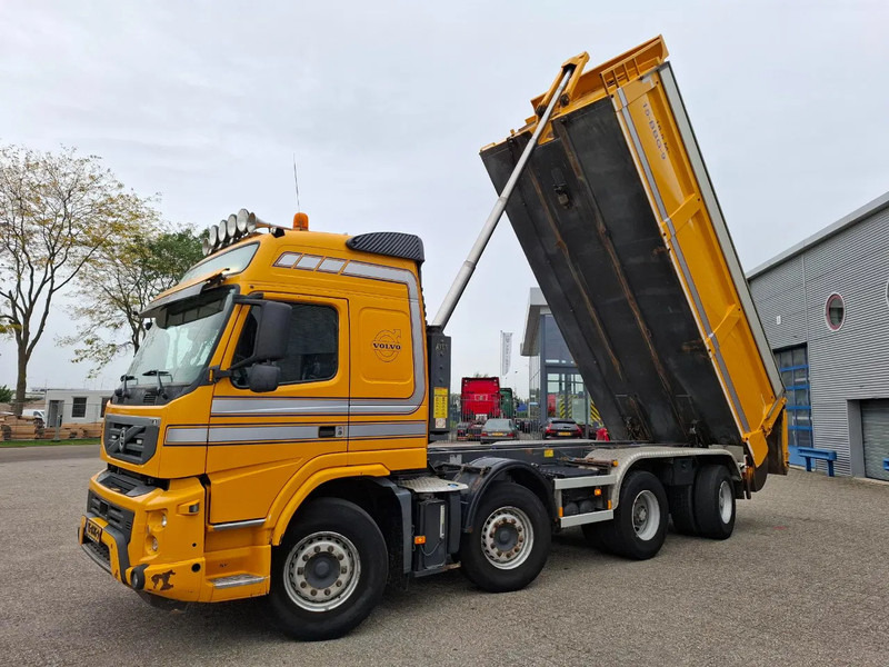 Volvo FM13-420 / 8X4 / BIG AXLE / 18.5M³ / AJK 21040 KG TIPPER / SNIP / 695133 KM / VEB / NL TRUCK / TUV:07-11-2025 / AIRCO / AUTOMATI - Самосвал камион: снимка 1 Volvo FM13-420 / 8X4 / BIG AXLE / 18.5M³ / AJK 21040 KG TIPPER / SNIP / 695133 KM / VEB / NL TRUCK / TUV:07-11-2025 / AIRCO / AUTOMATI - Самосвал камион: снимка 1
