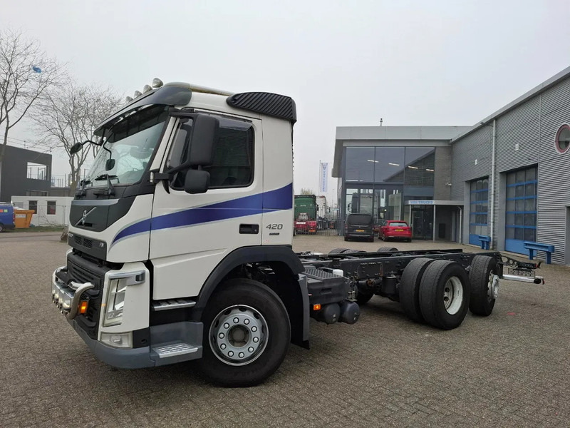 Volvo FM4-420 / VEB+ / LWDS / LIFT+LENKACHSE / ONLY:336223 KM / INLINER / AUTOMATIC / EURO-6 / 2018 - Шаси кабина: снимка 1 Volvo FM4-420 / VEB+ / LWDS / LIFT+LENKACHSE / ONLY:336223 KM / INLINER / AUTOMATIC / EURO-6 / 2018 - Шаси кабина: снимка 1