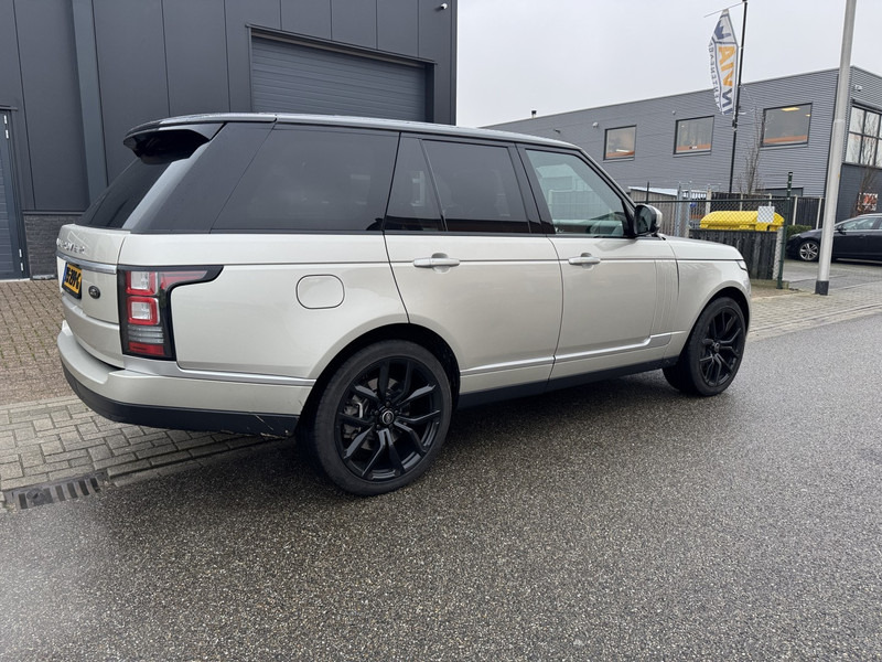 Land Rover Range Rover 4.4 SDV8, Autobio,Std-Heiz,Massage,Soft-Close, Full - Лек автомобил: снимка 3 Land Rover Range Rover 4.4 SDV8, Autobio,Std-Heiz,Massage,Soft-Close, Full - Лек автомобил: снимка 3