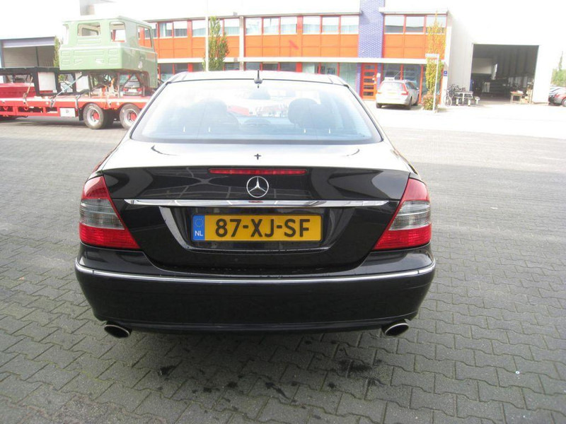 Mercedes-Benz E-Klasse 280 CDI, Sport - Седан: снимка 3 Mercedes-Benz E-Klasse 280 CDI, Sport - Седан: снимка 3