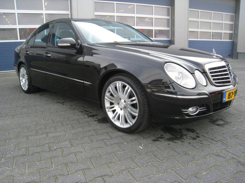 Mercedes-Benz E-Klasse 280 CDI, Sport - Седан: снимка 1 Mercedes-Benz E-Klasse 280 CDI, Sport - Седан: снимка 1