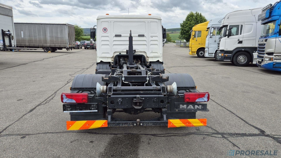 MAN TGL 12.180 4x2 BB EURO 3 - Hákový nosič kontejnerů - Мултилифт с кука камион: снимка 4 MAN TGL 12.180 4x2 BB EURO 3 - Hákový nosič kontejnerů - Мултилифт с кука камион: снимка 4