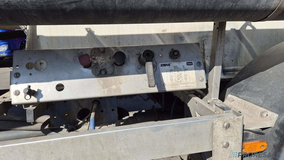 Лизинг на OSTATNÍ FELDBINDER EUT 40.3 SILOCISTERNA - 2 komory - 40 m3 OSTATNÍ FELDBINDER EUT 40.3 SILOCISTERNA - 2 komory - 40 m3: снимка 7 Лизинг на OSTATNÍ FELDBINDER EUT 40.3 SILOCISTERNA - 2 komory - 40 m3 OSTATNÍ FELDBINDER EUT 40.3 SILOCISTERNA - 2 komory - 40 m3: снимка 7