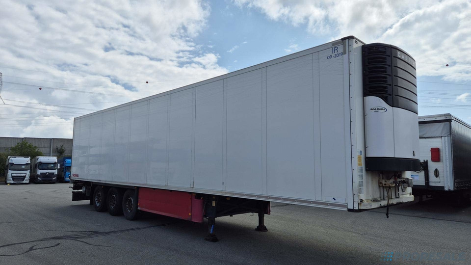 SCHMITZ CARGOBULL SKO 24/L - 13.4 FP60 COOL - mrazírenský návěs + diesel-elektrický agregát CARRIER MAXIMA 1300 - Рефрижератор полуремарке: снимка 1 SCHMITZ CARGOBULL SKO 24/L - 13.4 FP60 COOL - mrazírenský návěs + diesel-elektrický agregát CARRIER MAXIMA 1300 - Рефрижератор полуремарке: снимка 1