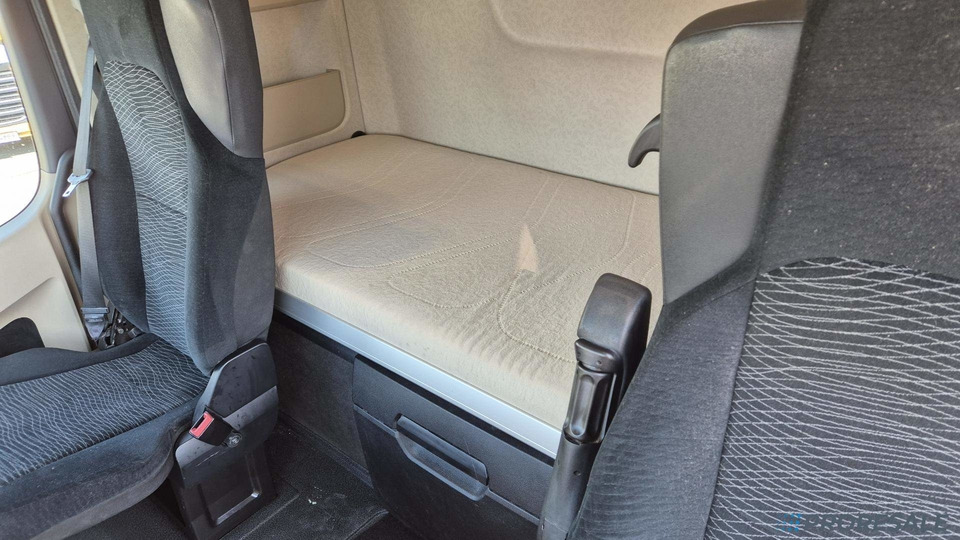 MERCEDES-BENZ ACTROS 1845 GIGA SPACE EURO 6 - Влекач: снимка 5 MERCEDES-BENZ ACTROS 1845 GIGA SPACE EURO 6 - Влекач: снимка 5