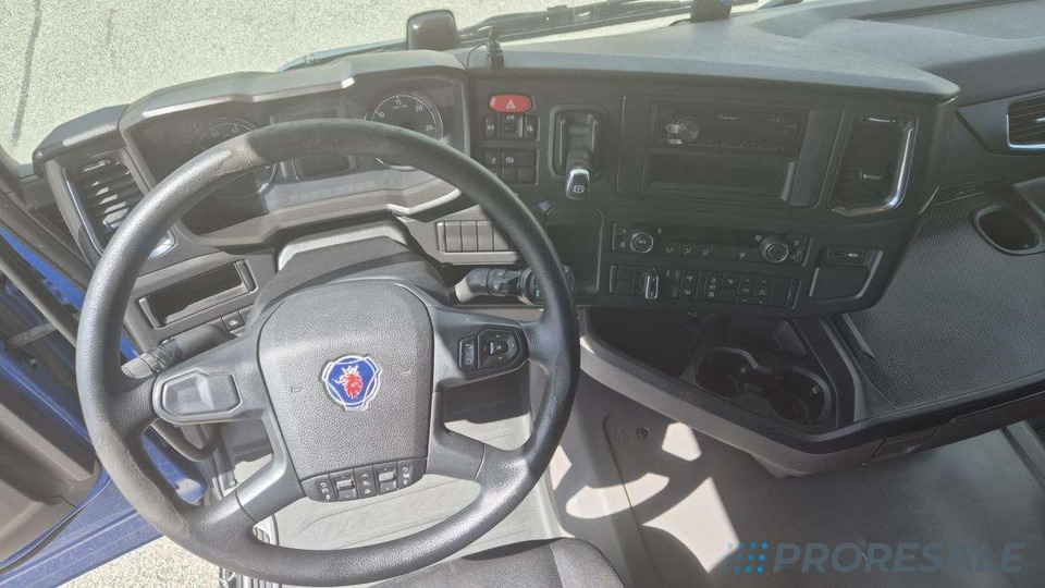 SCANIA R450 N323 LOW DECK EURO 6 - Влекач: снимка 4 SCANIA R450 N323 LOW DECK EURO 6 - Влекач: снимка 4