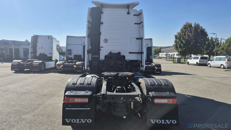 VOLVO FH 460 GLOBE XL EURO 6 TURBOCOMPOUND - Влекач: снимка 3 VOLVO FH 460 GLOBE XL EURO 6 TURBOCOMPOUND - Влекач: снимка 3