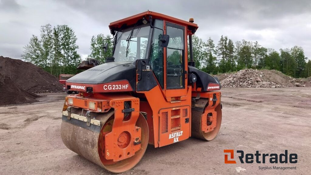 Asfaltsvält DYNAPAC CG233HF - Пътен валяк: снимка 1 Asfaltsvält DYNAPAC CG233HF - Пътен валяк: снимка 1