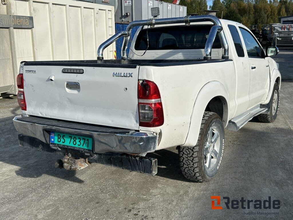 Bil Toyota Hilux - Лек автомобил: снимка 3 Bil Toyota Hilux - Лек автомобил: снимка 3
