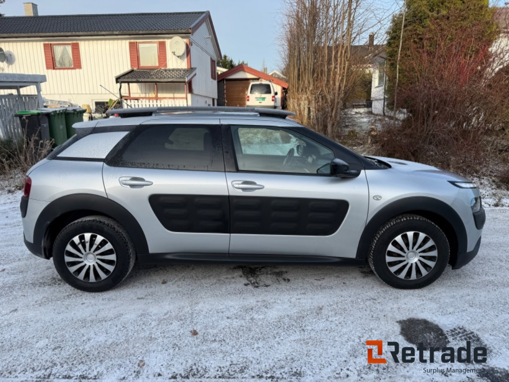 CITROEN C4 CACTUS EU godkjent i 2 år - Лек автомобил: снимка 4 CITROEN C4 CACTUS EU godkjent i 2 år - Лек автомобил: снимка 4