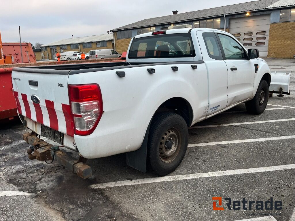 Ford Ranger 2.2 Tdci Rab Cab 4x4 Manuel med sneplov - Лек автомобил: снимка 3 Ford Ranger 2.2 Tdci Rab Cab 4x4 Manuel med sneplov - Лек автомобил: снимка 3