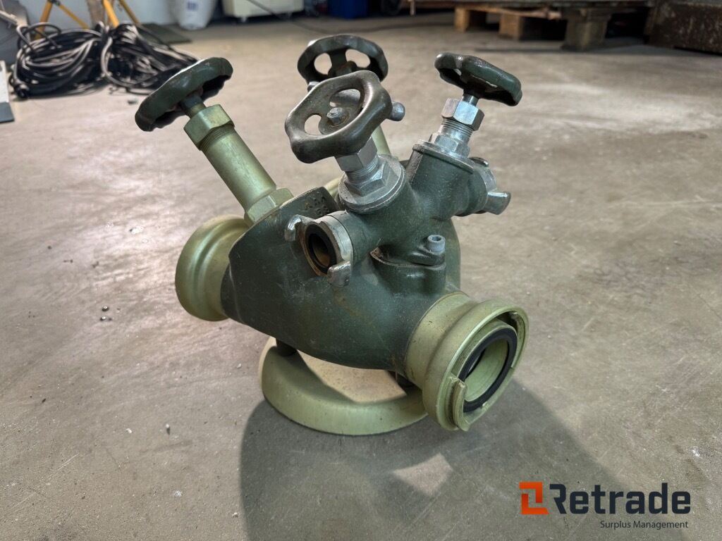 Fördelare för brandslang - Инструмент/ Оборудване: снимка 3 Fördelare för brandslang - Инструмент/ Оборудване: снимка 3