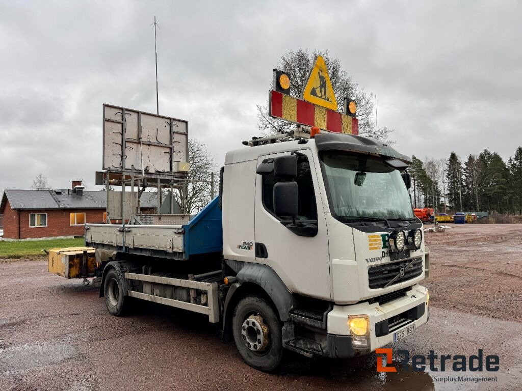 Krokbil Volvo FL 240 TMA utrustad - Бордови камион: снимка 3 Krokbil Volvo FL 240 TMA utrustad - Бордови камион: снимка 3