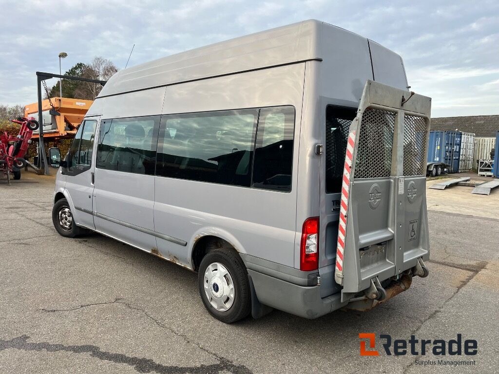 Minibus med lift FORD TRANSIT KOMBI 300L F 2,2 TDCI - Микробус, Пътнически бус: снимка 4 Minibus med lift FORD TRANSIT KOMBI 300L F 2,2 TDCI - Микробус, Пътнически бус: снимка 4