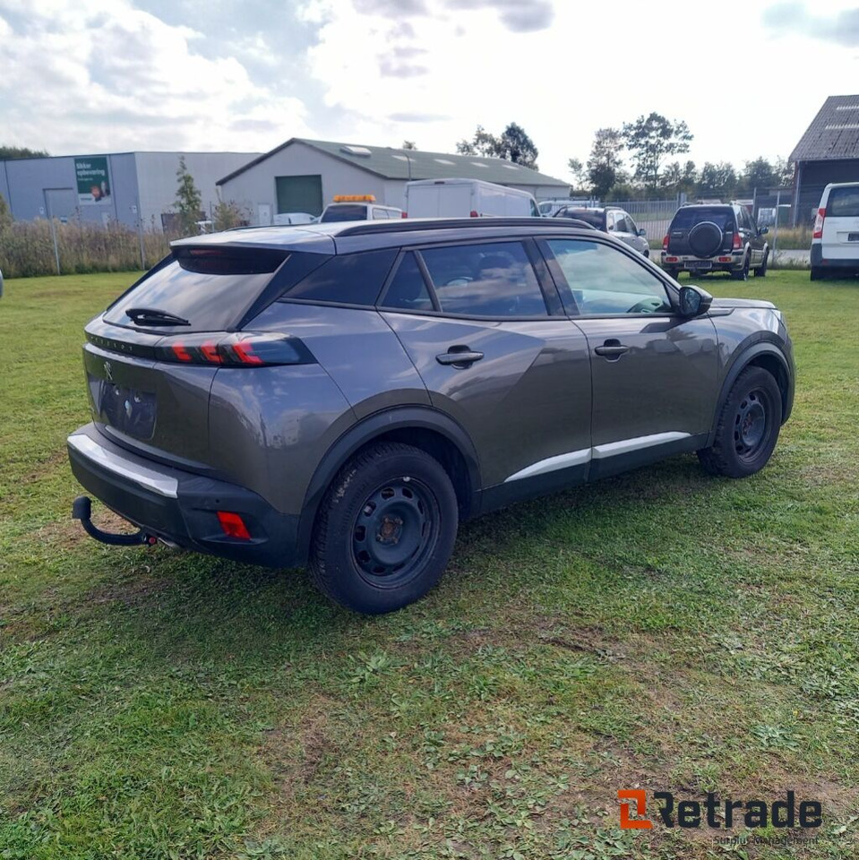 Peugeot 2008 SUV Blue Tdi 110 - Лек автомобил: снимка 5 Peugeot 2008 SUV Blue Tdi 110 - Лек автомобил: снимка 5