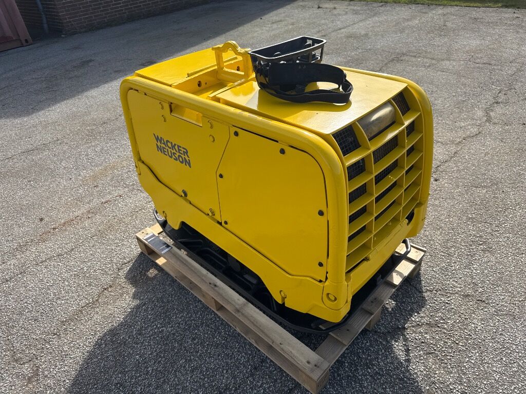 Pladevibrator Wacker Neuson Dpu80 R Remote - Виброплоча: снимка 4 Pladevibrator Wacker Neuson Dpu80 R Remote - Виброплоча: снимка 4