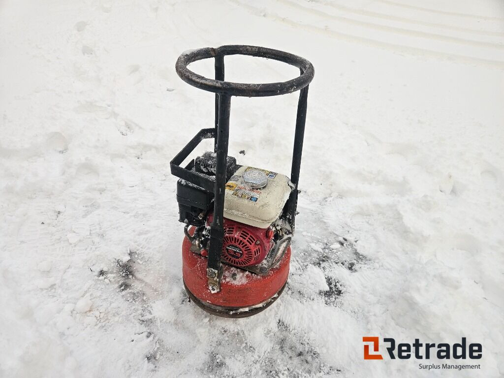 Rundpadda Dynapc LX90 - Строително оборудване: снимка 1 Rundpadda Dynapc LX90 - Строително оборудване: снимка 1