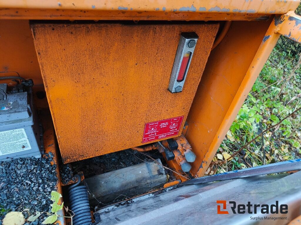 Sand/salt spreder Acometis 3200 - Строително оборудване: снимка 4 Sand/salt spreder Acometis 3200 - Строително оборудване: снимка 4