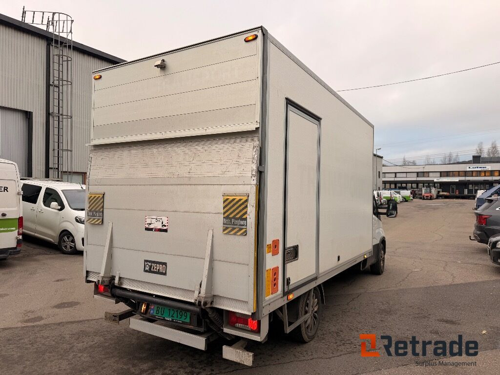 Skapbil IVECO 35S16 (parkert i Oslo) - Лекотоварен автомобил фургон: снимка 5 Skapbil IVECO 35S16 (parkert i Oslo) - Лекотоварен автомобил фургон: снимка 5