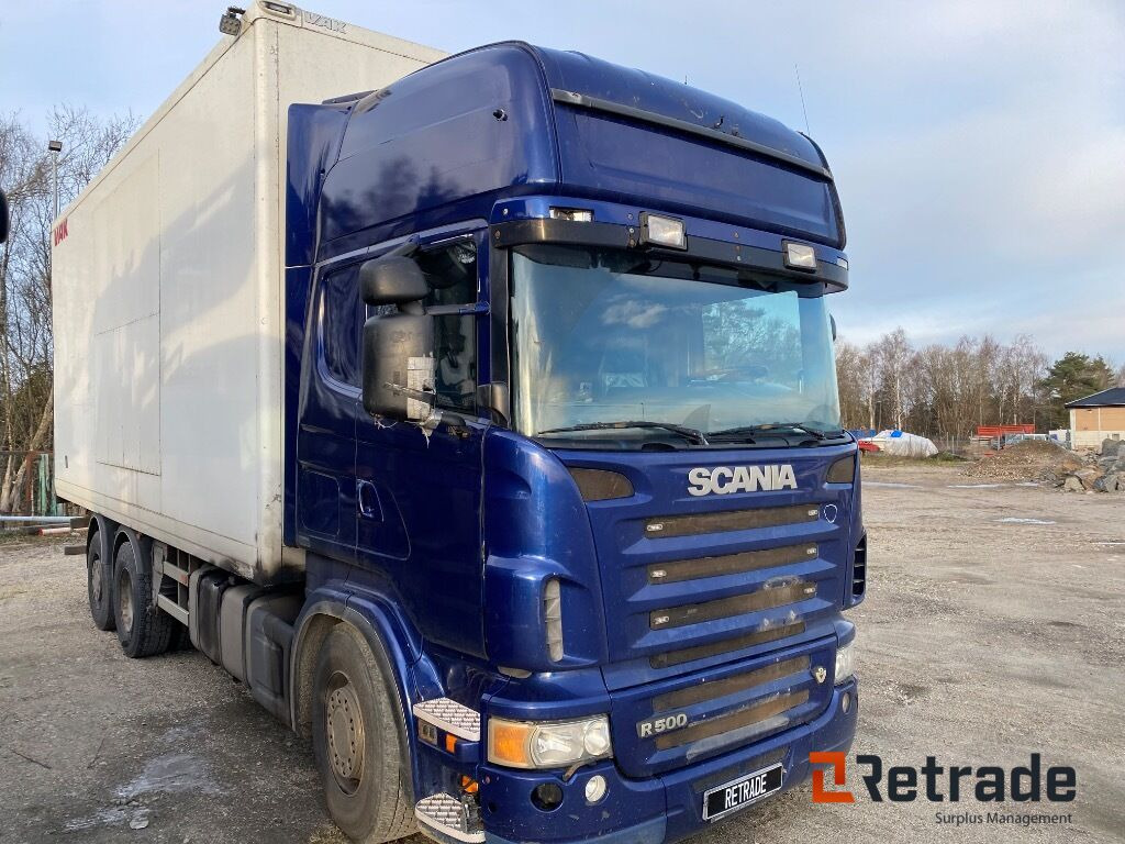 Skåpbil Scania R500LB6X2*4MNB Renoveringsobjekt - Камион фургон: снимка 3 Skåpbil Scania R500LB6X2*4MNB Renoveringsobjekt - Камион фургон: снимка 3