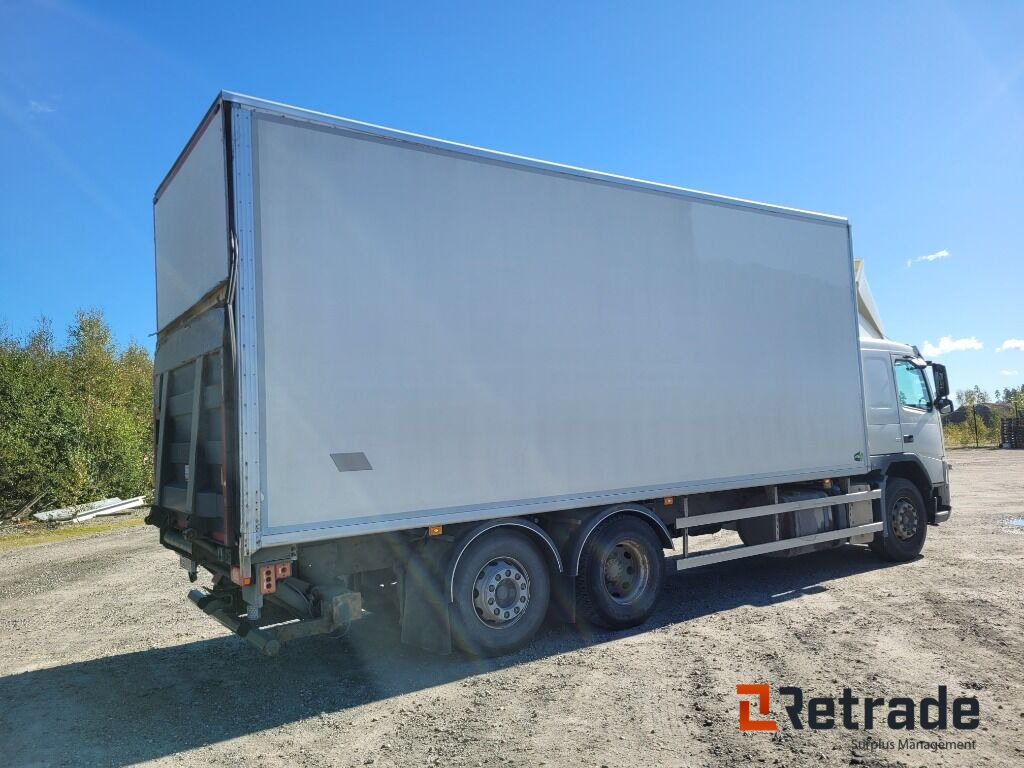 Skåpbil Volvo FM 11 6x2 Euro 5 - Камион фургон: снимка 3 Skåpbil Volvo FM 11 6x2 Euro 5 - Камион фургон: снимка 3