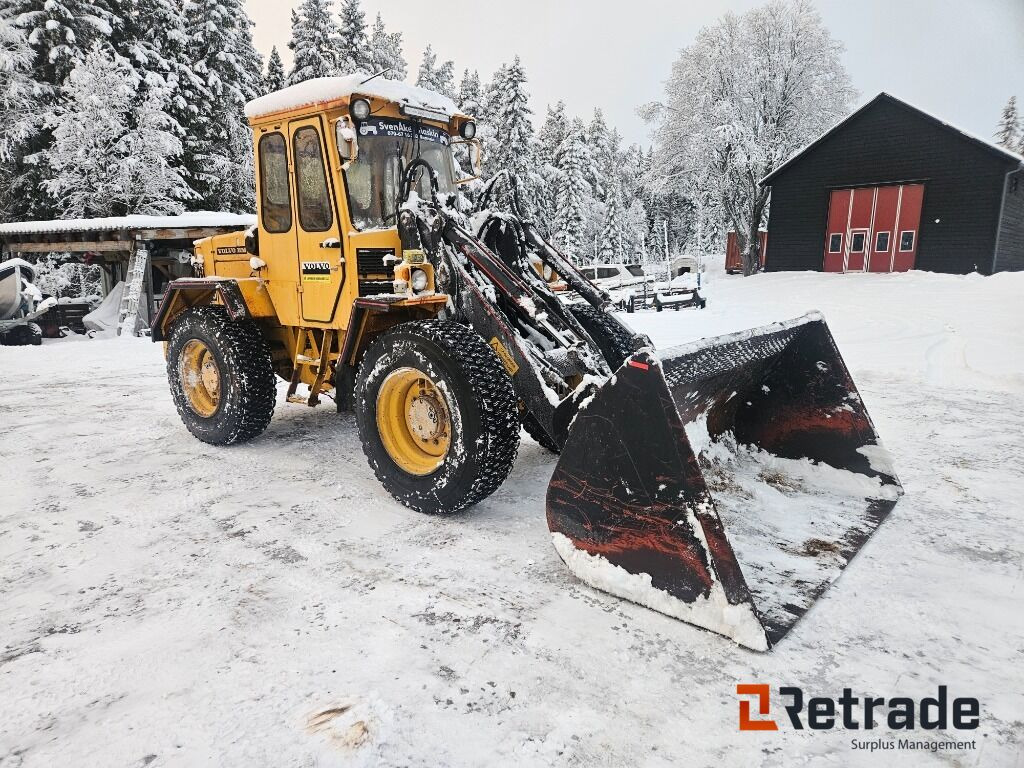 Hjullastare Volvo 4200 med skopa - Строителна техника: снимка 4 Hjullastare Volvo 4200 med skopa - Строителна техника: снимка 4