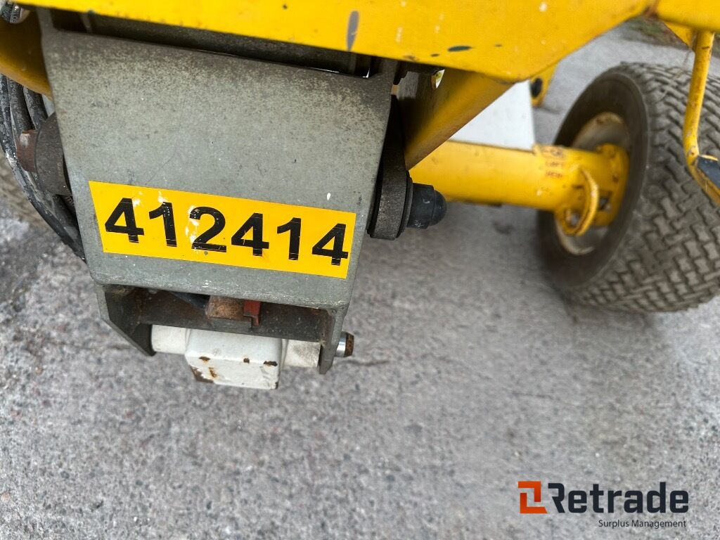 Lift Nifty lift Hr12 bom lift - Строителна техника: снимка 2 Lift Nifty lift Hr12 bom lift - Строителна техника: снимка 2