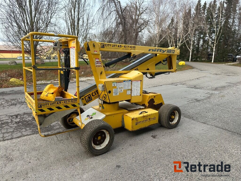 Lift Nifty lift Hr12 bom lift - Строителна техника: снимка 1 Lift Nifty lift Hr12 bom lift - Строителна техника: снимка 1