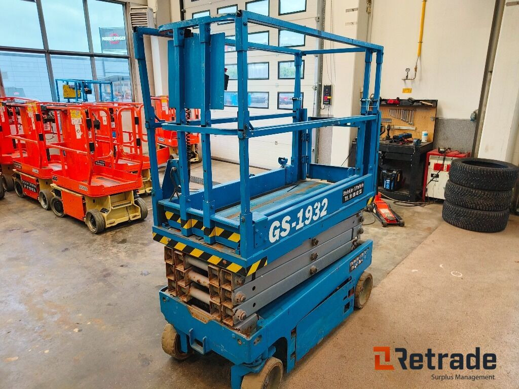 Sakselift Genie GS-1932 - Строителна техника: снимка 3 Sakselift Genie GS-1932 - Строителна техника: снимка 3