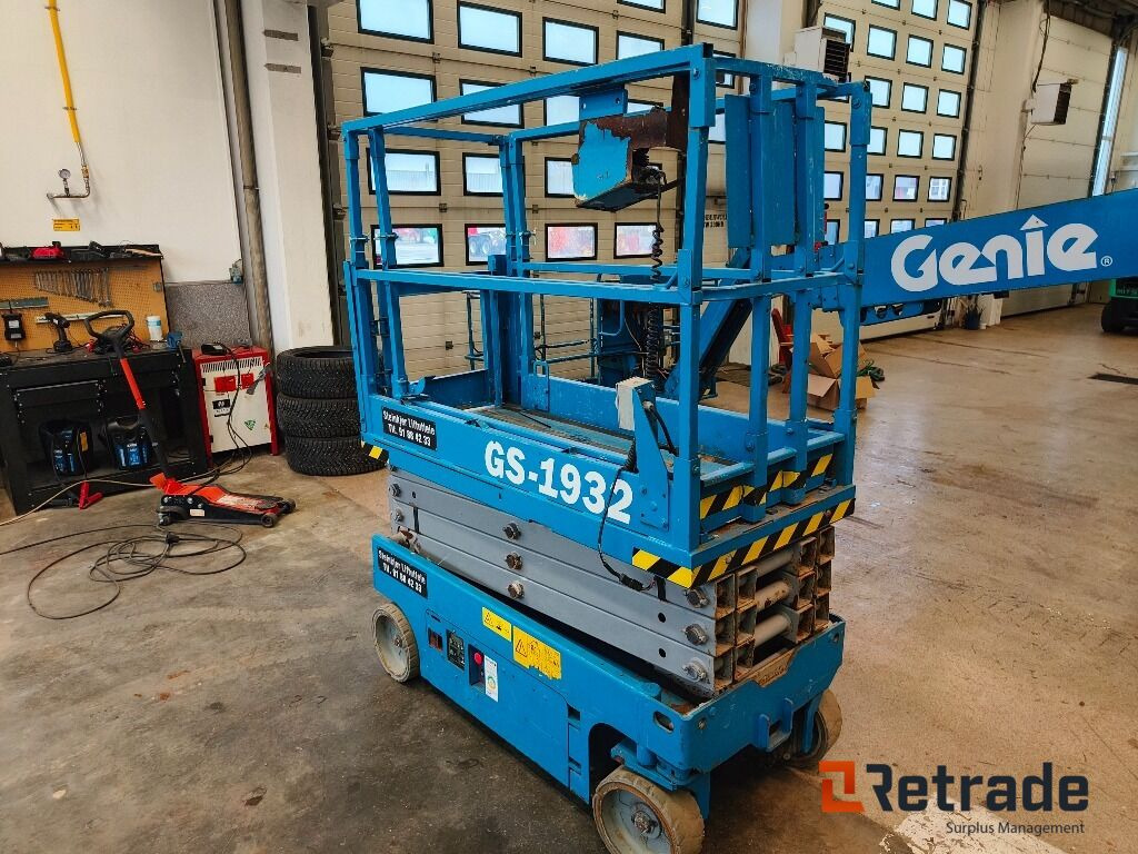 Sakselift Genie GS-1932 - Строителна техника: снимка 4 Sakselift Genie GS-1932 - Строителна техника: снимка 4