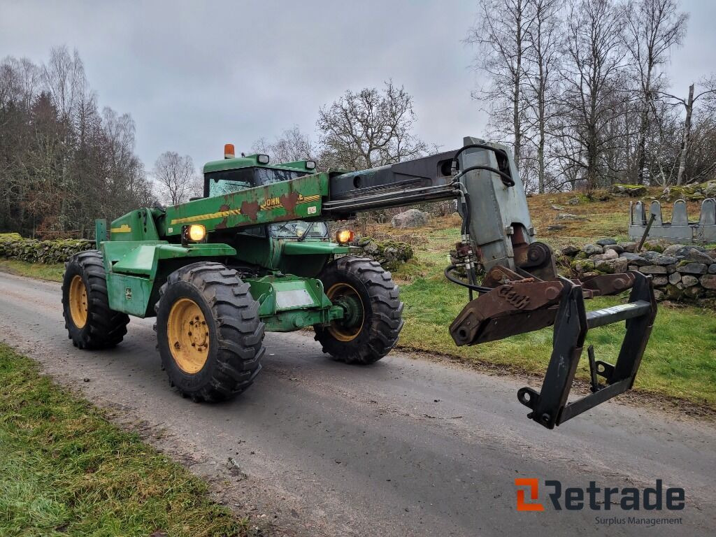 Teleskoptruck telskoplastare John Deere 4500 - Строителна техника: снимка 3 Teleskoptruck telskoplastare John Deere 4500 - Строителна техника: снимка 3