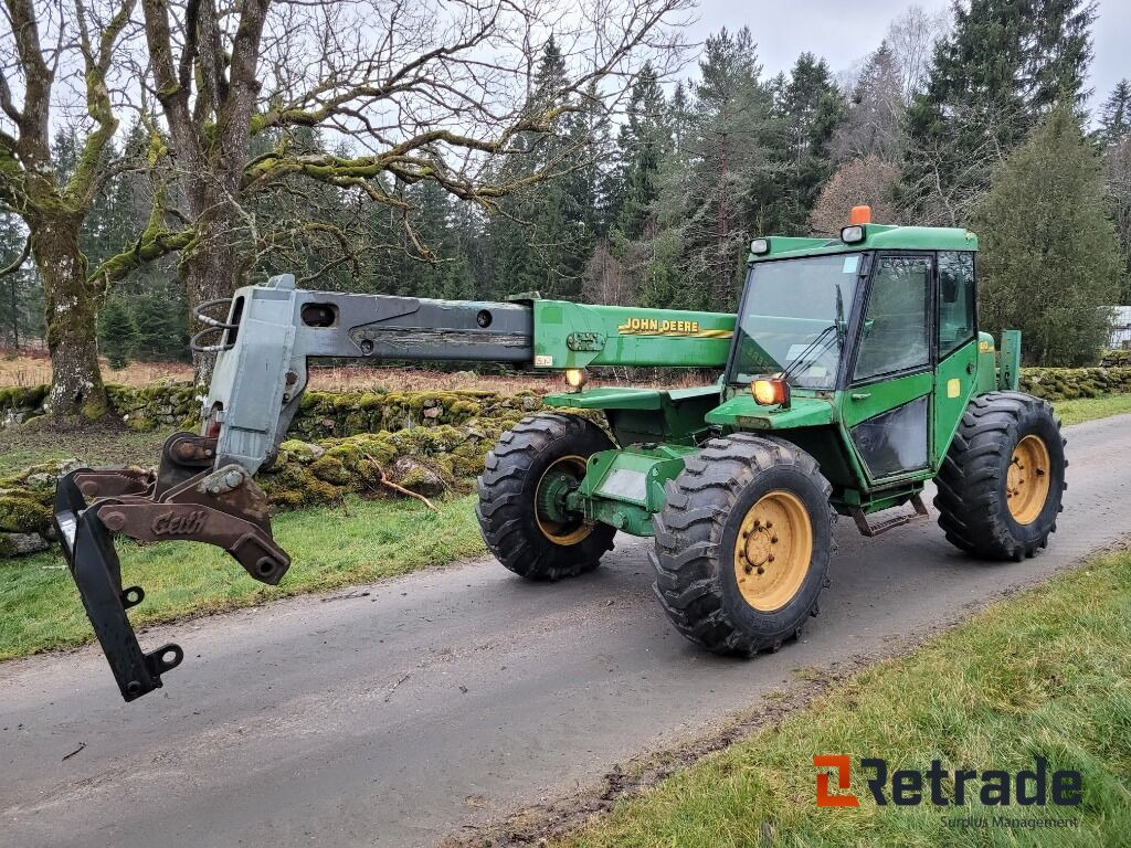 Teleskoptruck telskoplastare John Deere 4500 - Строителна техника: снимка 1 Teleskoptruck telskoplastare John Deere 4500 - Строителна техника: снимка 1