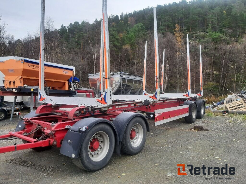 Tømmerhenger HØGLUND - Ремарке за дърва: снимка 1 Tømmerhenger HØGLUND - Ремарке за дърва: снимка 1