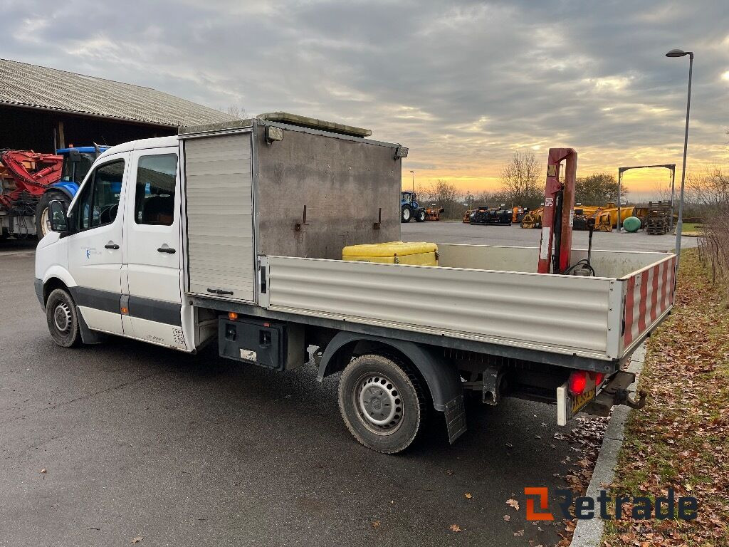VOLKSWAGEN CRAFTER DOBBELTKABINE med ladkran. - Лек автомобил: снимка 4 VOLKSWAGEN CRAFTER DOBBELTKABINE med ladkran. - Лек автомобил: снимка 4