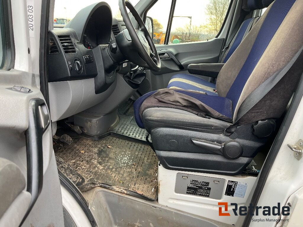 VOLKSWAGEN CRAFTER DOBBELTKABINE med ladkran. - Лек автомобил: снимка 5 VOLKSWAGEN CRAFTER DOBBELTKABINE med ladkran. - Лек автомобил: снимка 5